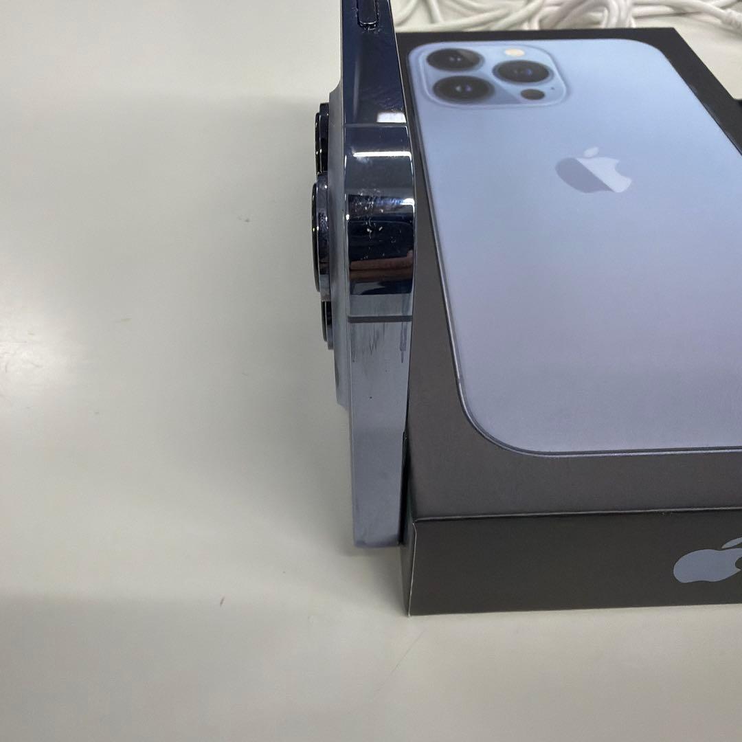 iPhone13 pro 256G 本体 ウォータープルーフケース等付属品多数
