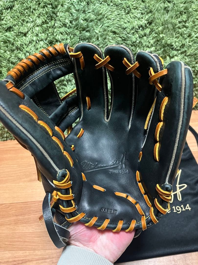 ウィルソンスタッフ デュアル 軟式内野手用87型 　ブラックスーパースキン