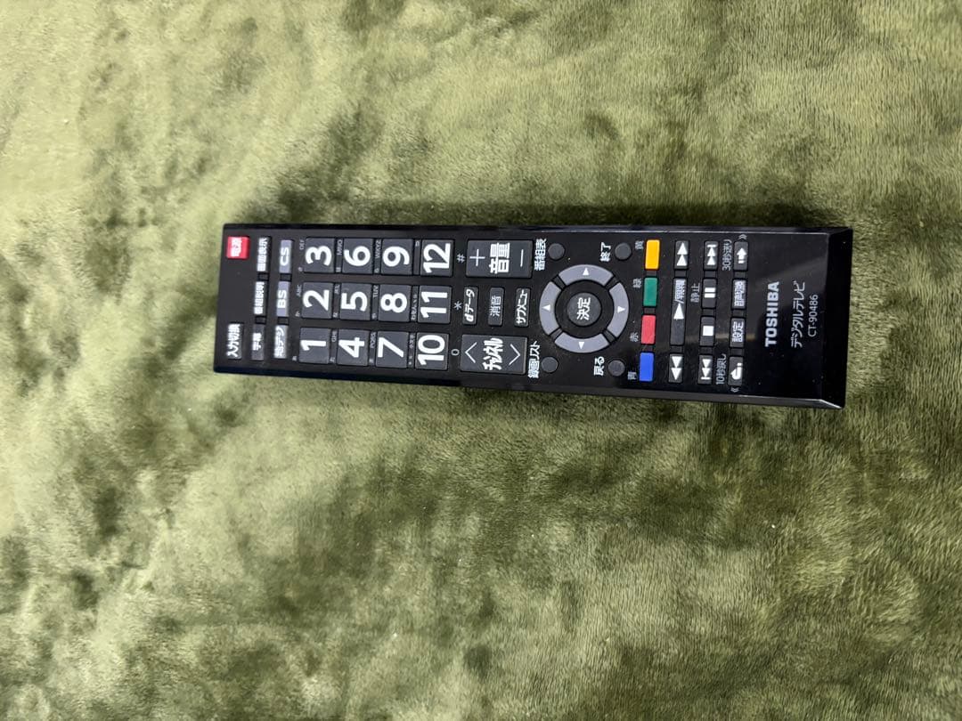 TOSHIBA 32型 液晶テレビ 2021年製　T