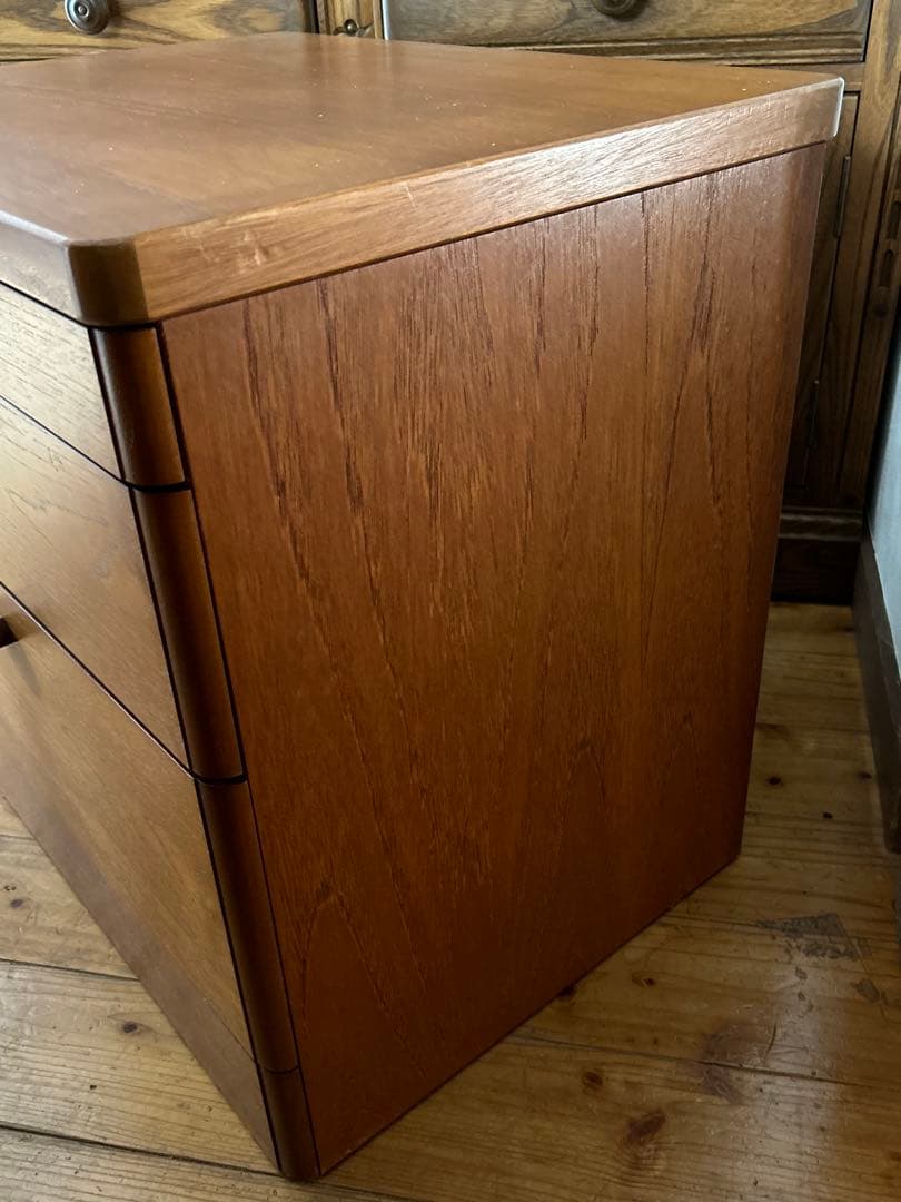 イギリス　Stag社製　チェスト　サイドチェスト