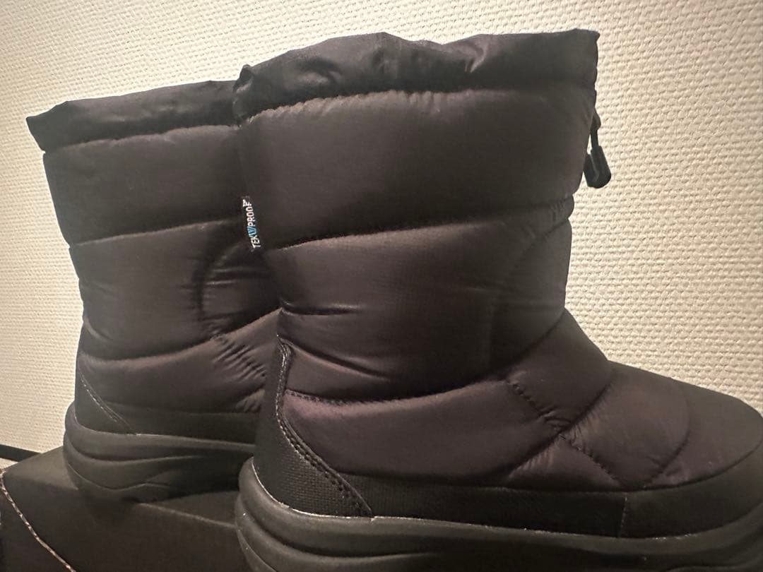 美品THE NORTH FACE ヌプシ　防水スノーブーツ ブラック23㌢