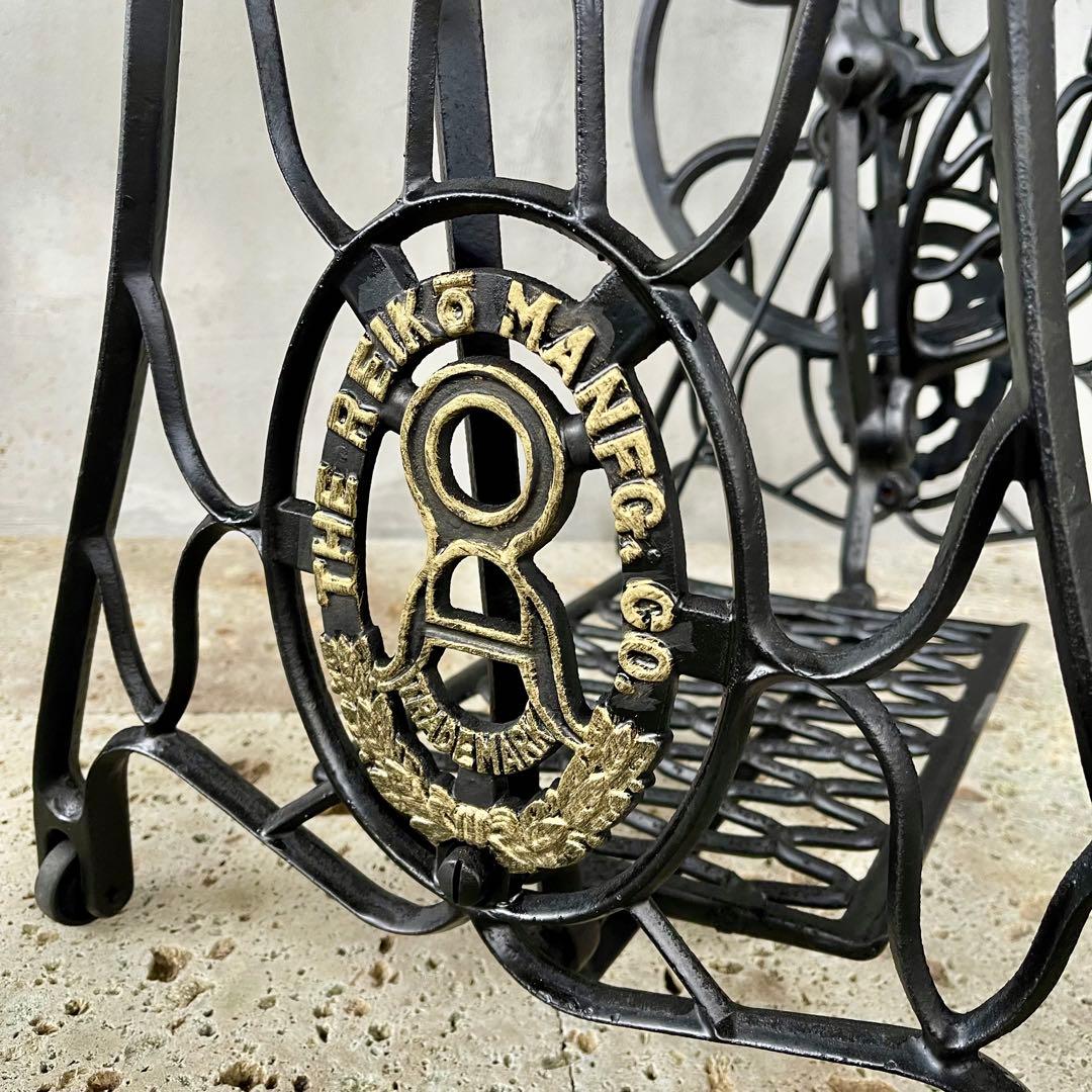 なーさん　イギリス　アンティークミシン脚テーブル　REIKO 足踏みミシン