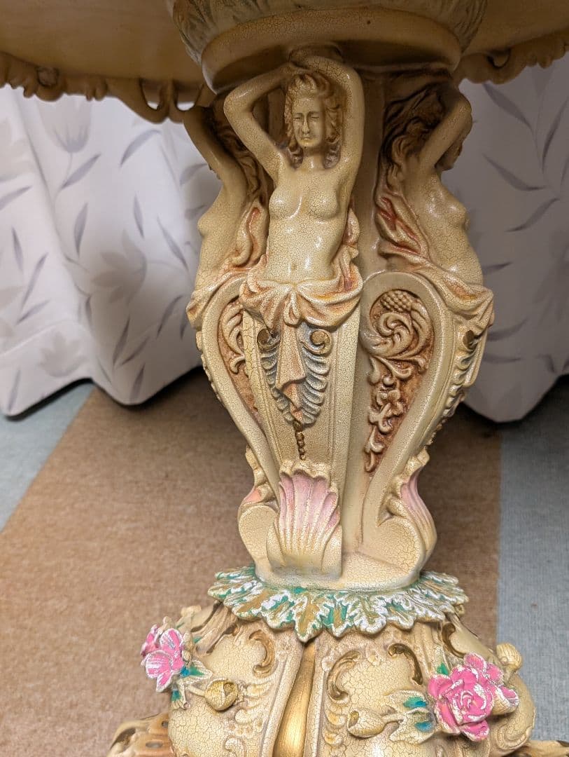 天使テーブル　ロココ調 　　サイドテーブル　コンソール