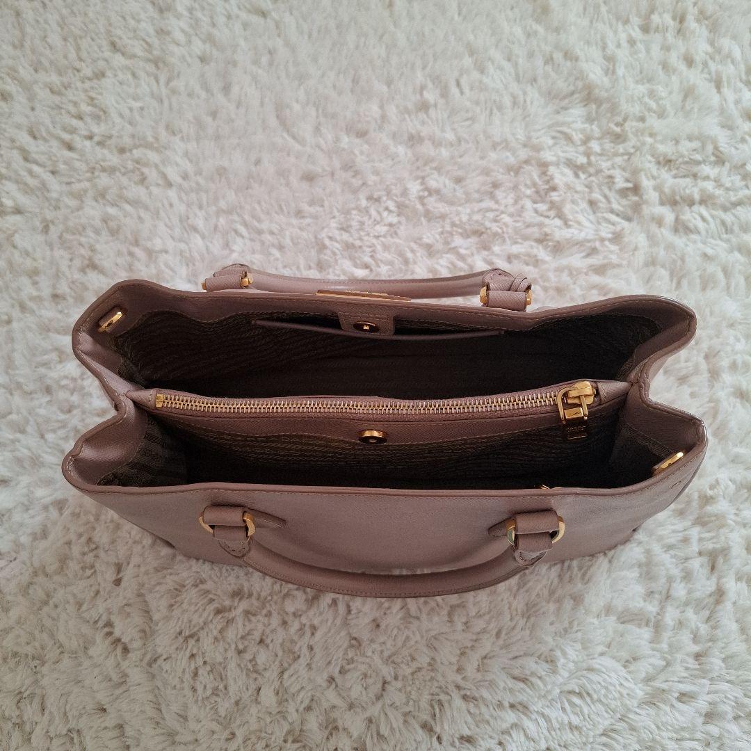 PRADAサフィアーノショルダーバッグ