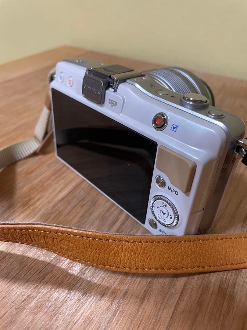 OLYMPUSオリンパス PEN mini E-PM2 ミラーレス 一眼