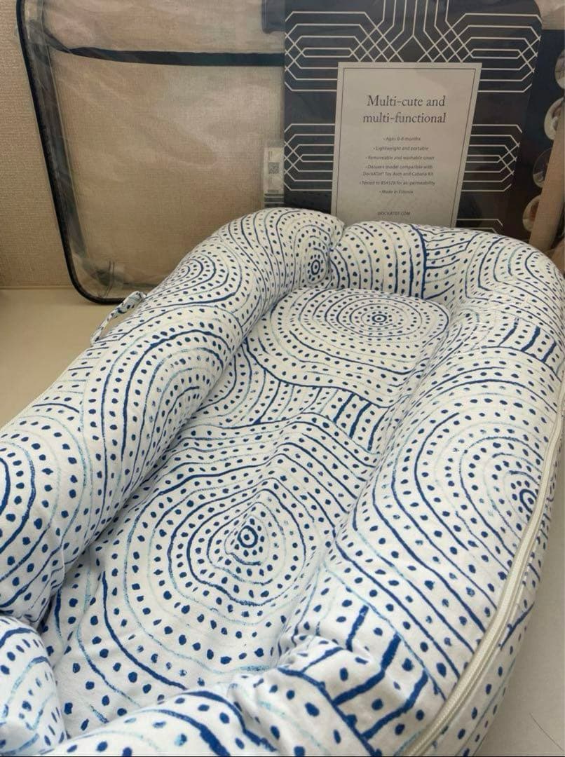 ドッカトット　ベビーベッド　廃盤シクロ柄　トイアーチ付