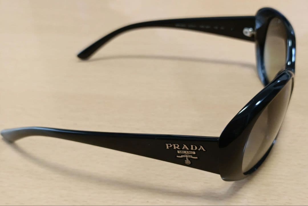 プラダ　PRADA　サングラス　レディース