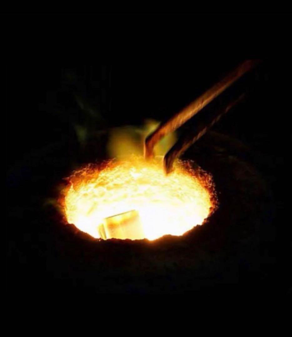 【限定1】超レア品　ペンダント 18 クラウン 素晴らしい魅力的なヤント な慈悲