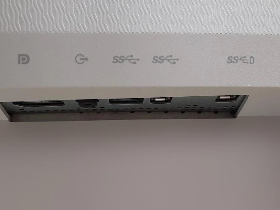 ち*ん様 L1204-02　DELL S3221QS フラットパネルモニター 本