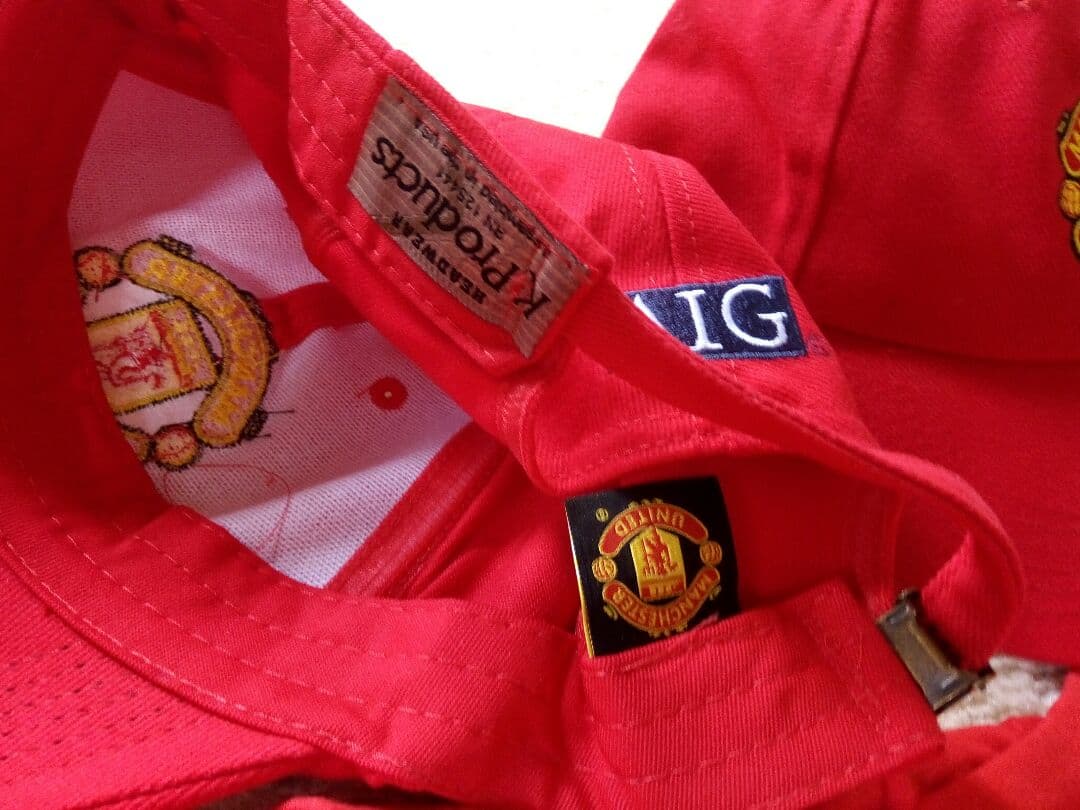 マンチェスターユナイテッド　キャップとシャツ4点セット