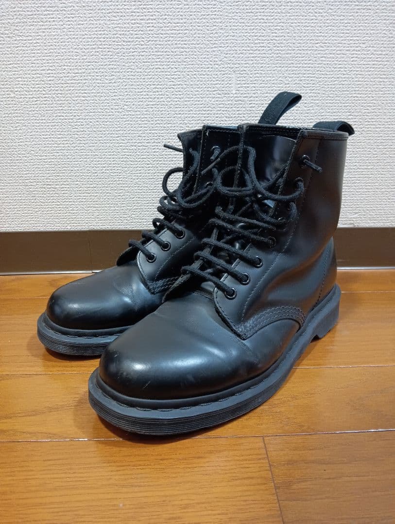 Dr.Martens 黒 8ホール ブーツ（UK9）