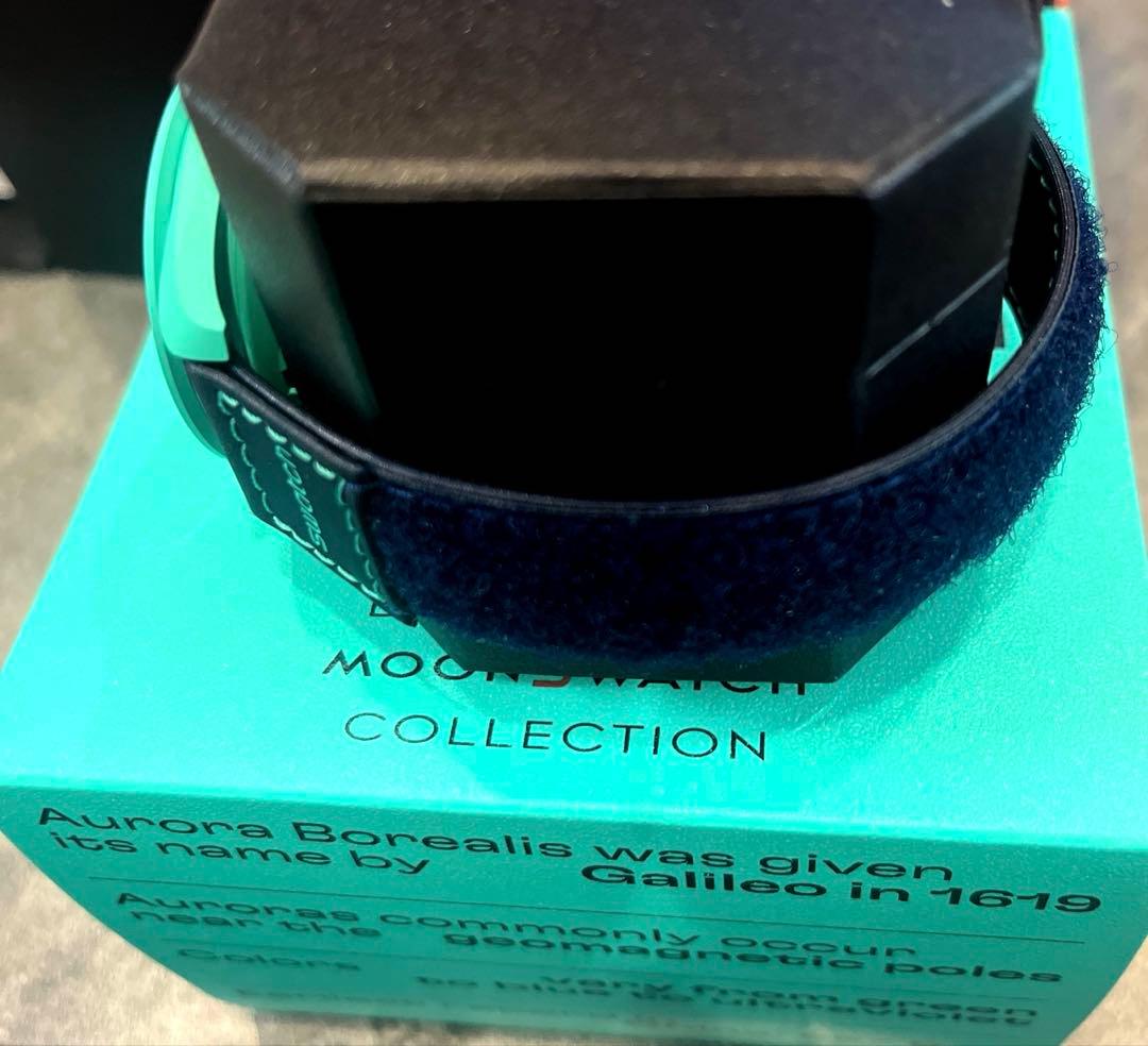 スウォッチ オメガ MISSION ON EARTH POLAR LIGHT