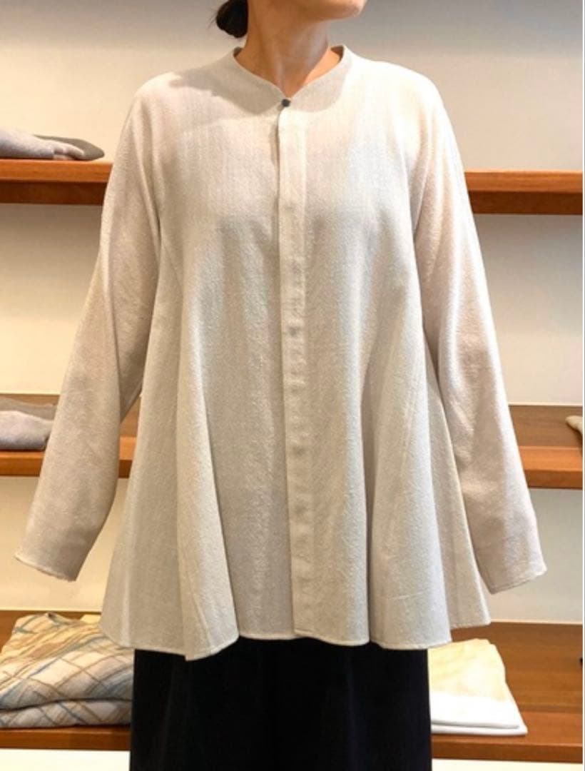 ヨーガンレール　ウールコットン平　ブラウス　未使用品　2023年