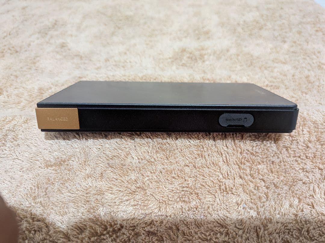 あ*ん様 美品　SONY NW-ZX707　64GB Hi-Res　ケースおまけ