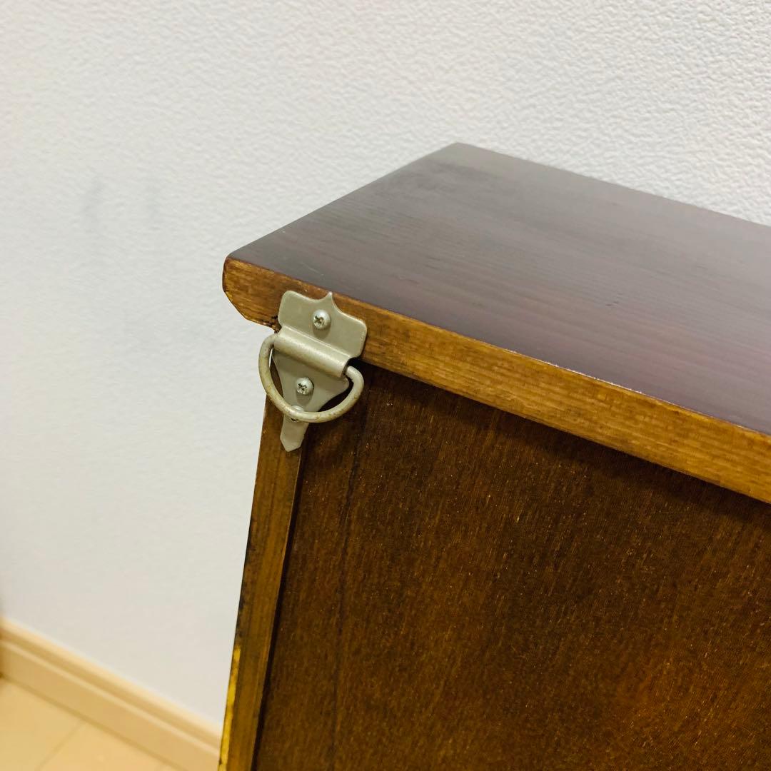 コレクションケース　木製　観音扉　インテリア　アンティーク　ヴィンテージ　飾り棚