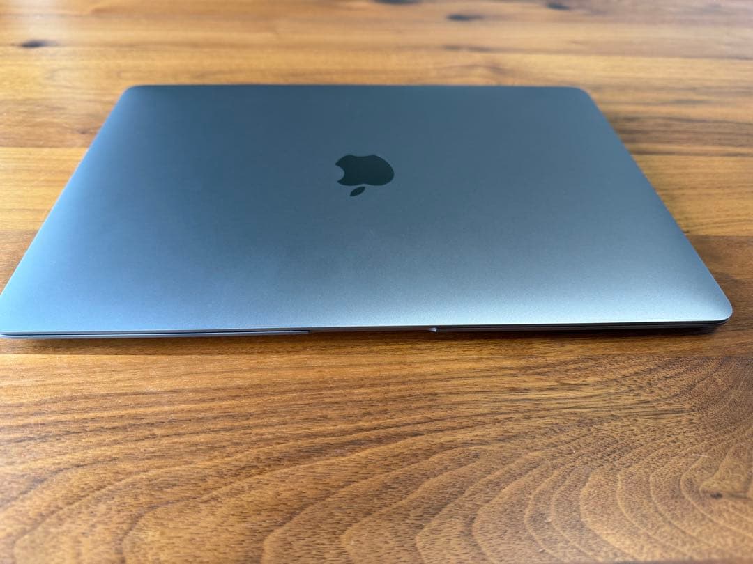 【超美品】Mac book air m1チップ　8gbメモリ　256GB