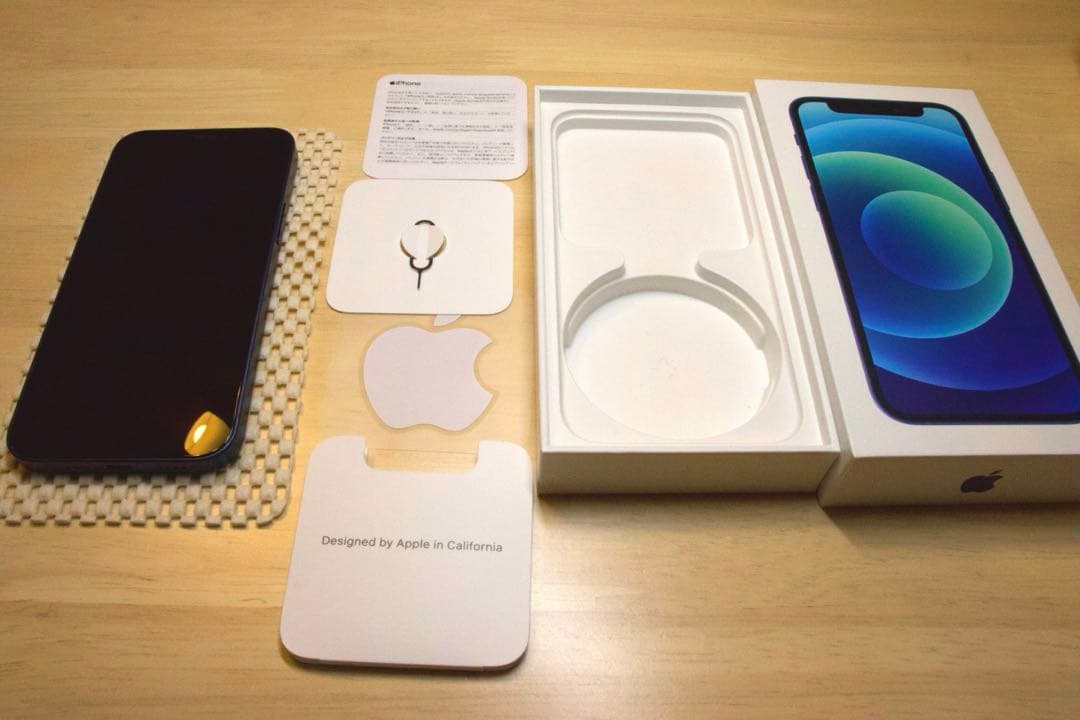 iPhone 12 mini 64GB外装美品