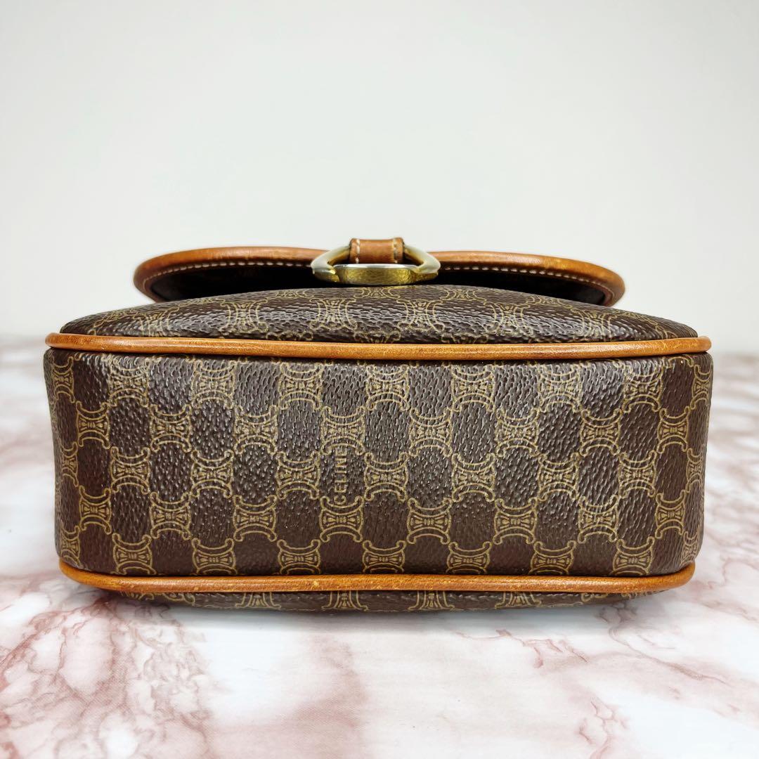 【極美品】CELINE ブラウンレザーショルダーバッグ90