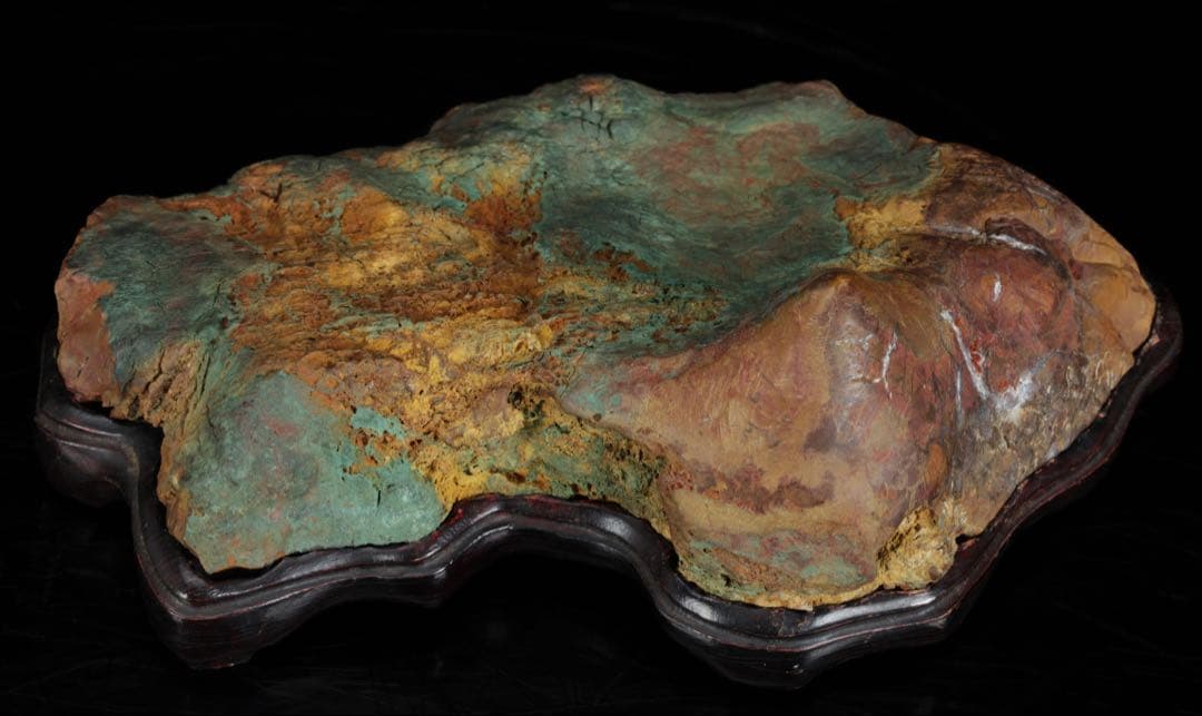 佐渡 五色石 885g 箱付 台座付 水石 鑑賞石 原石 天然石 自然石 飾石