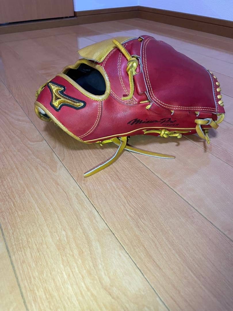 ミズノプロ　軟式オーダーグローブ レッド/イエロー