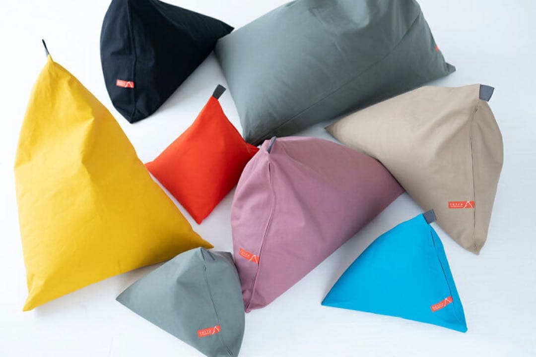 テトラ　tetraビーズクッション　レギュラーサイズ 8号帆布　やまぶき色