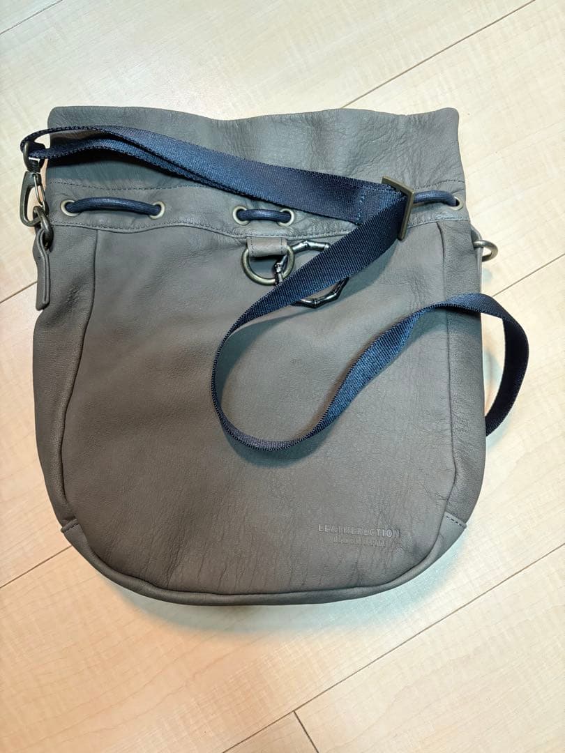 エイジングで自分色に育てる！天然エゾ鹿革の巾着ミニショルダーバッグ