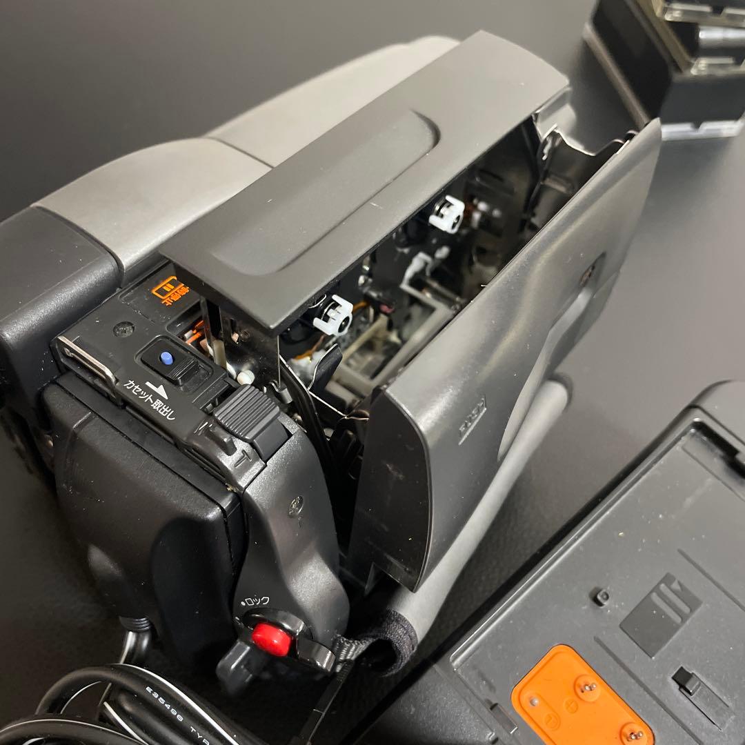 Sony ccd-trv20 8mm ビデオカメラ　trv20 Video8