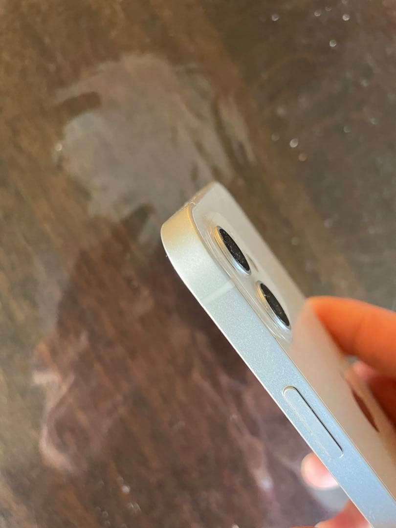 Apple iPhone 12 64GBホワイト バッテリー87%