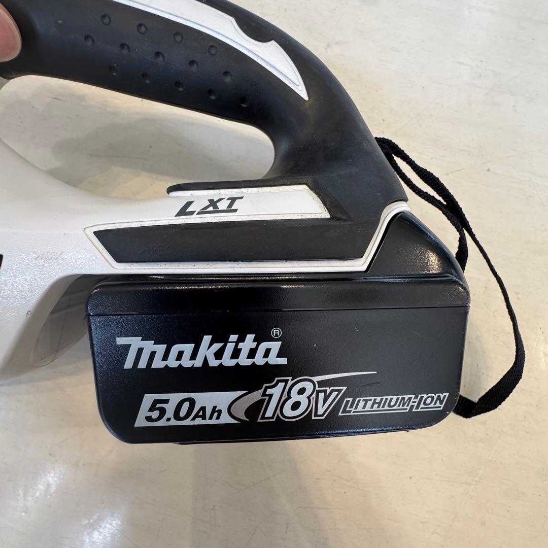 makita 充電式クリーナー CL182FD 18Vバッテリー付き