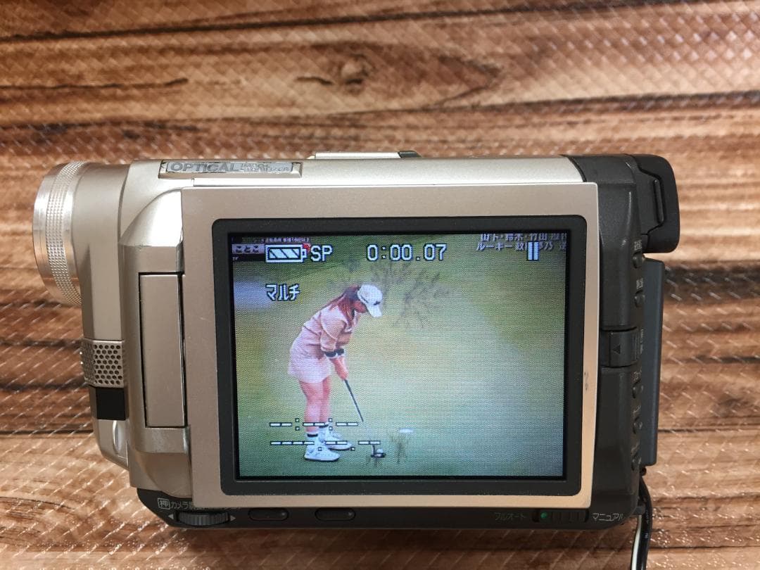 撮影再生ダビングOK　Panasonic　NV-DS200　付属品豪華　大画面