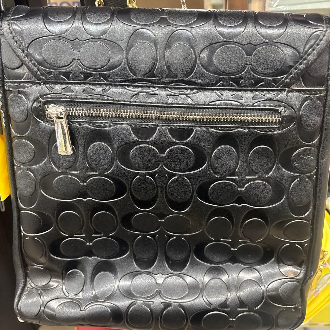 COACH エンボス加工 ブラックショルダーバッグ