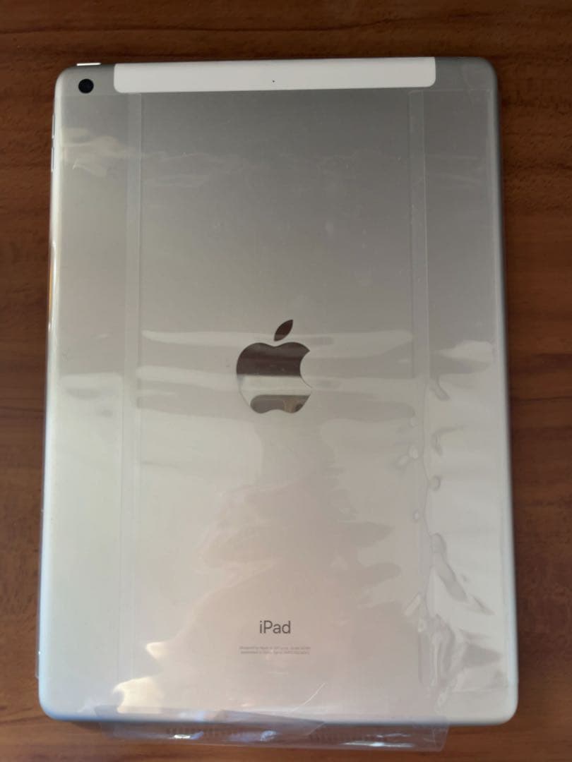 【ほぼ新品】iPad (第7世代) 32GB シルバー セルラーモデル