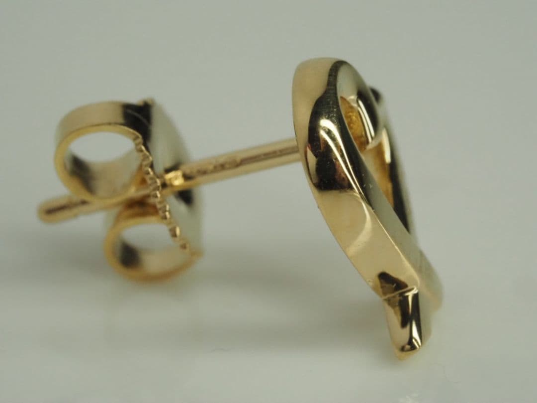 TIFFANY&Co. ティファニー　ラヴィングハートピアス　片方のみ　750Y