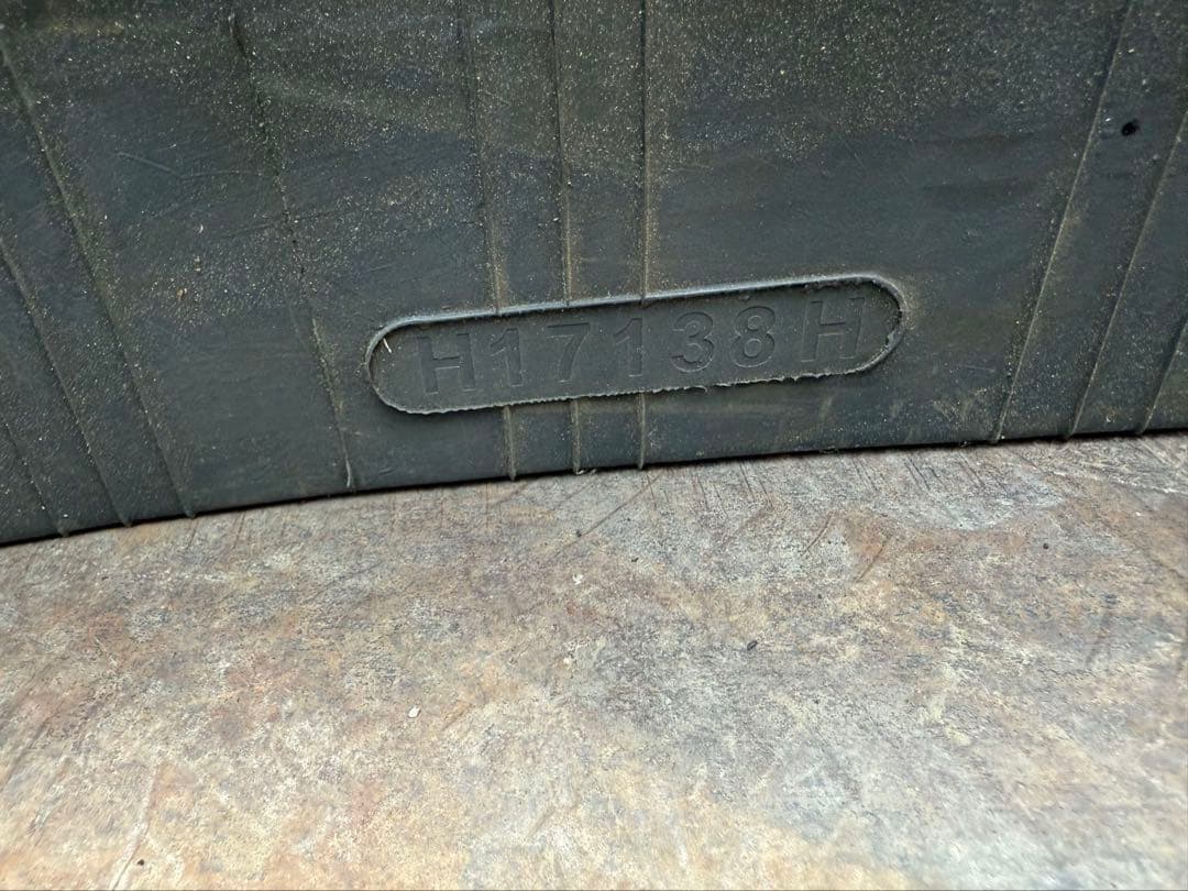 除雪機ゴムクローラー