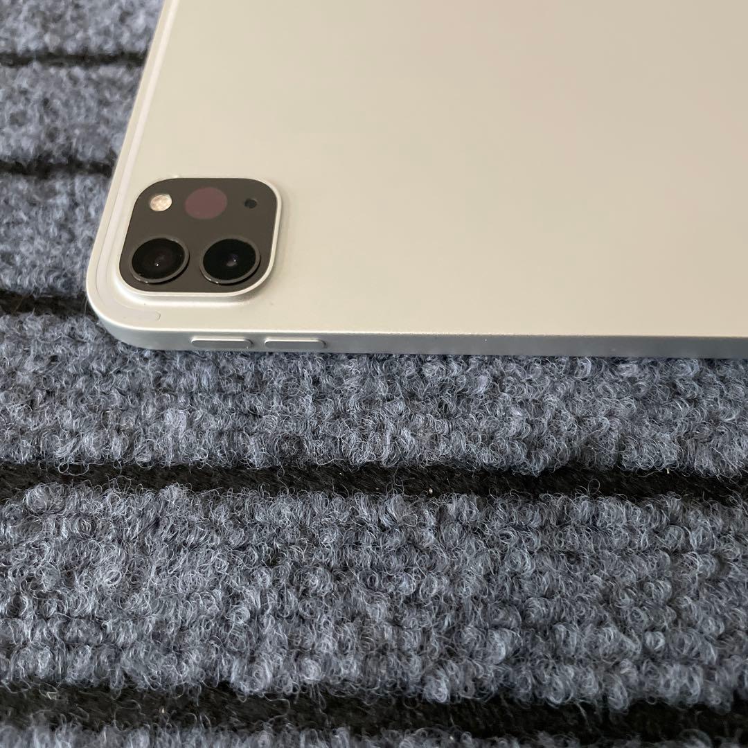127 iPad Pro 12.9 5世代 M1 チップ128GB シルバー