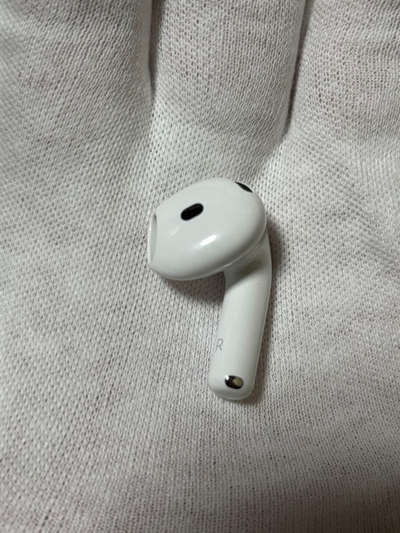 AirPods4 MXP63J/A アクティブノイズキャンセリング非搭載