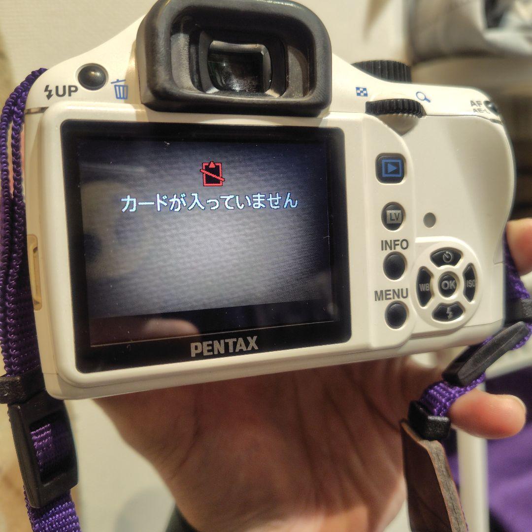 【ホワイト】PENTAX K-x ダブルズームセット ※液晶・ファインダー訳あり