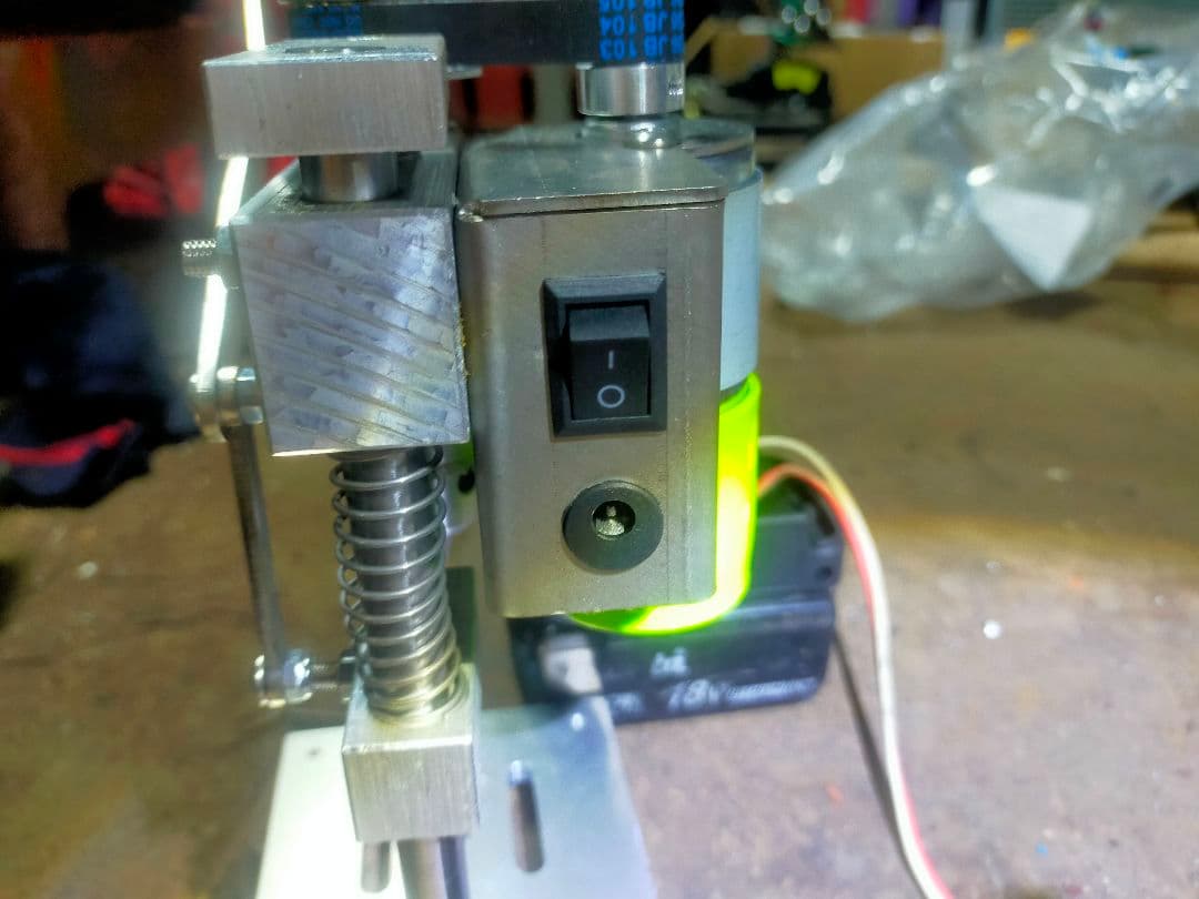 ミニボール盤　マキタバッテリー用アダプター付