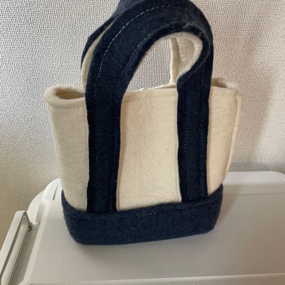 トートバッグ MessyRooftop Mini Feel Needle Punch Tote