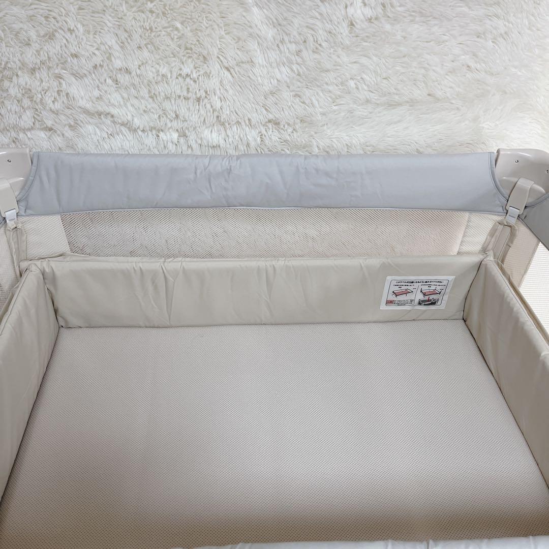 アップリカ　ココネルエアーAB ホワイトグレー