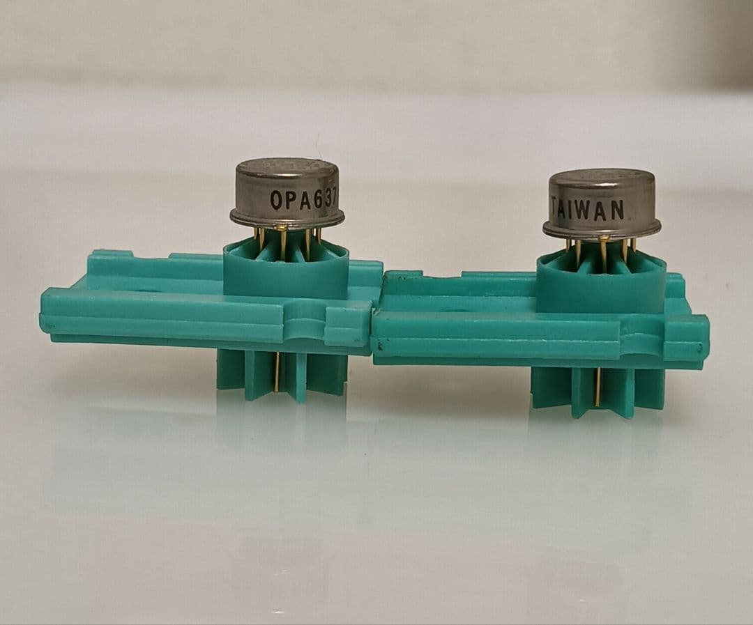 オペアンプ、バーブラウン(BB)製品、OPA637AM、　2個セット