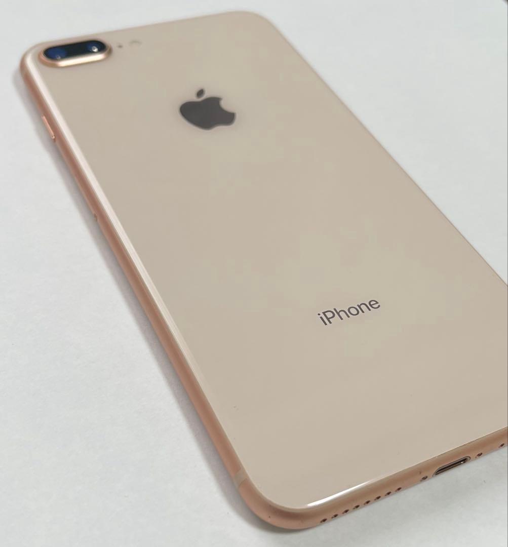 【美品】Apple iPhone 8 Plus 64GB