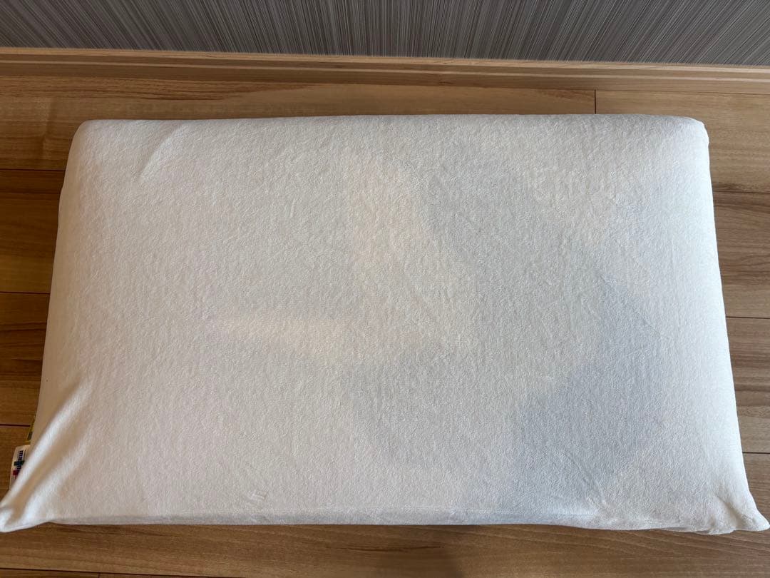 マニフレックス ピローグランデ　（ホワイト）