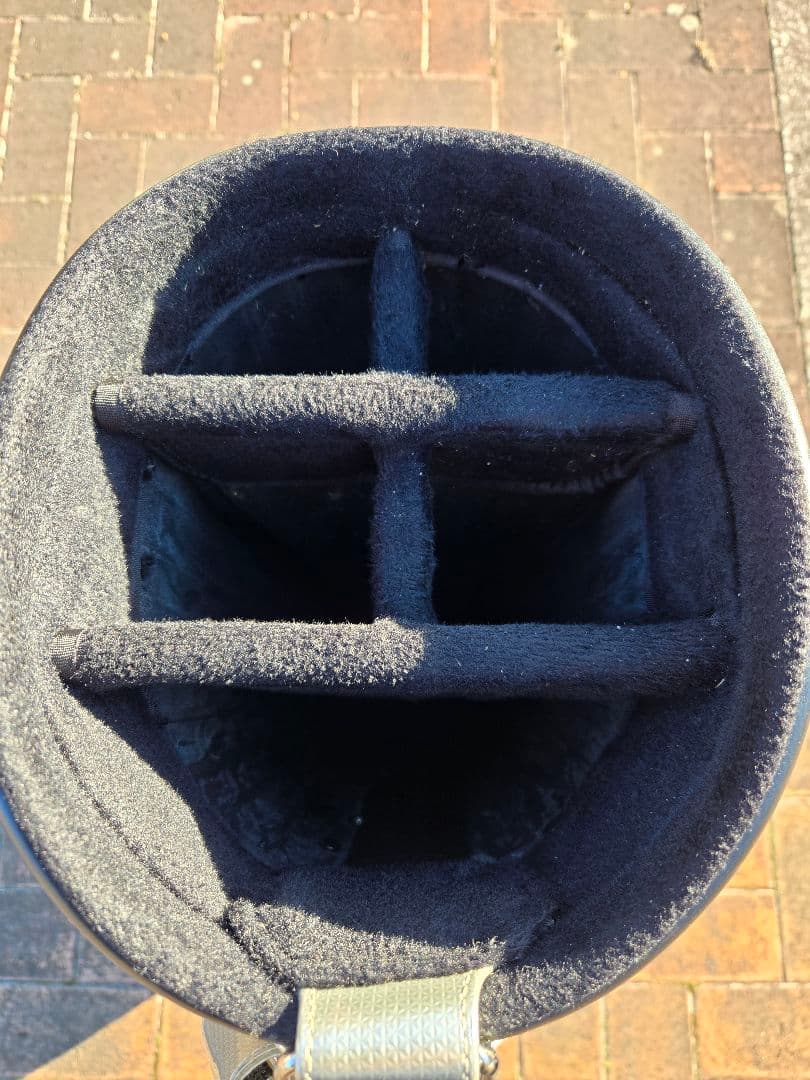 Black&White　ブラック&ホワイト　9型エナメルキャディバッグ　刺繍