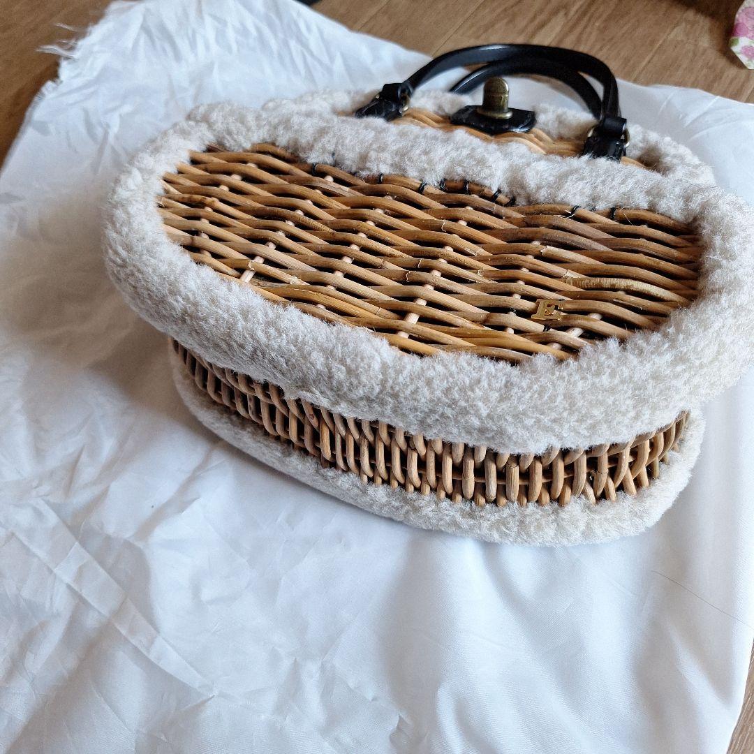 エバゴス　ボアトリミングハンドバッグ