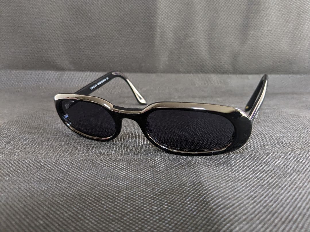 マ*ズ様 GUCCI サングラス 黒 メガネ ケース付 ヴィンテージ