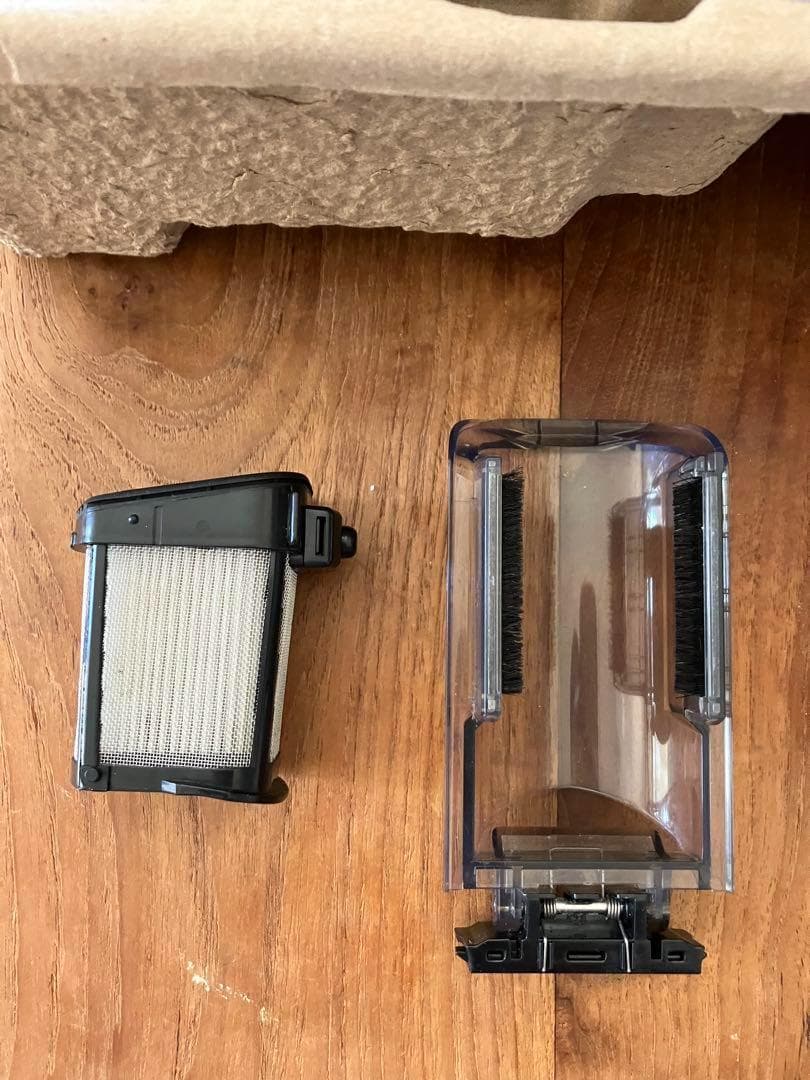 Shark シャーク EVOPOWER EX 充電式ハンディクリーナーWV405