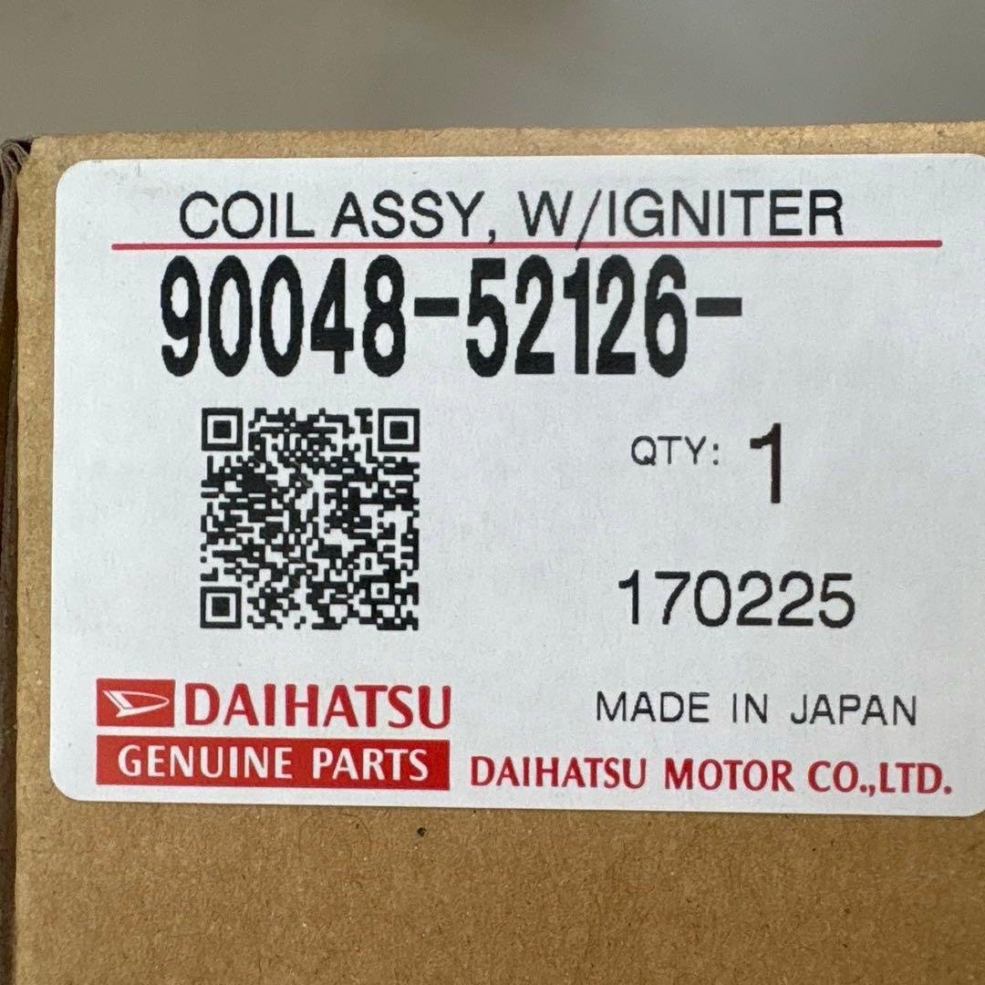 ダイハツ　純正イグニッションコイル &プラグ　90048-52126 3個セット