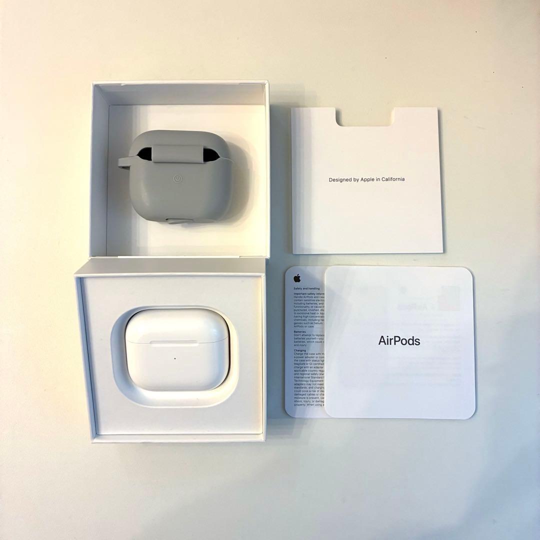 極美品 AirPods（第３世代）