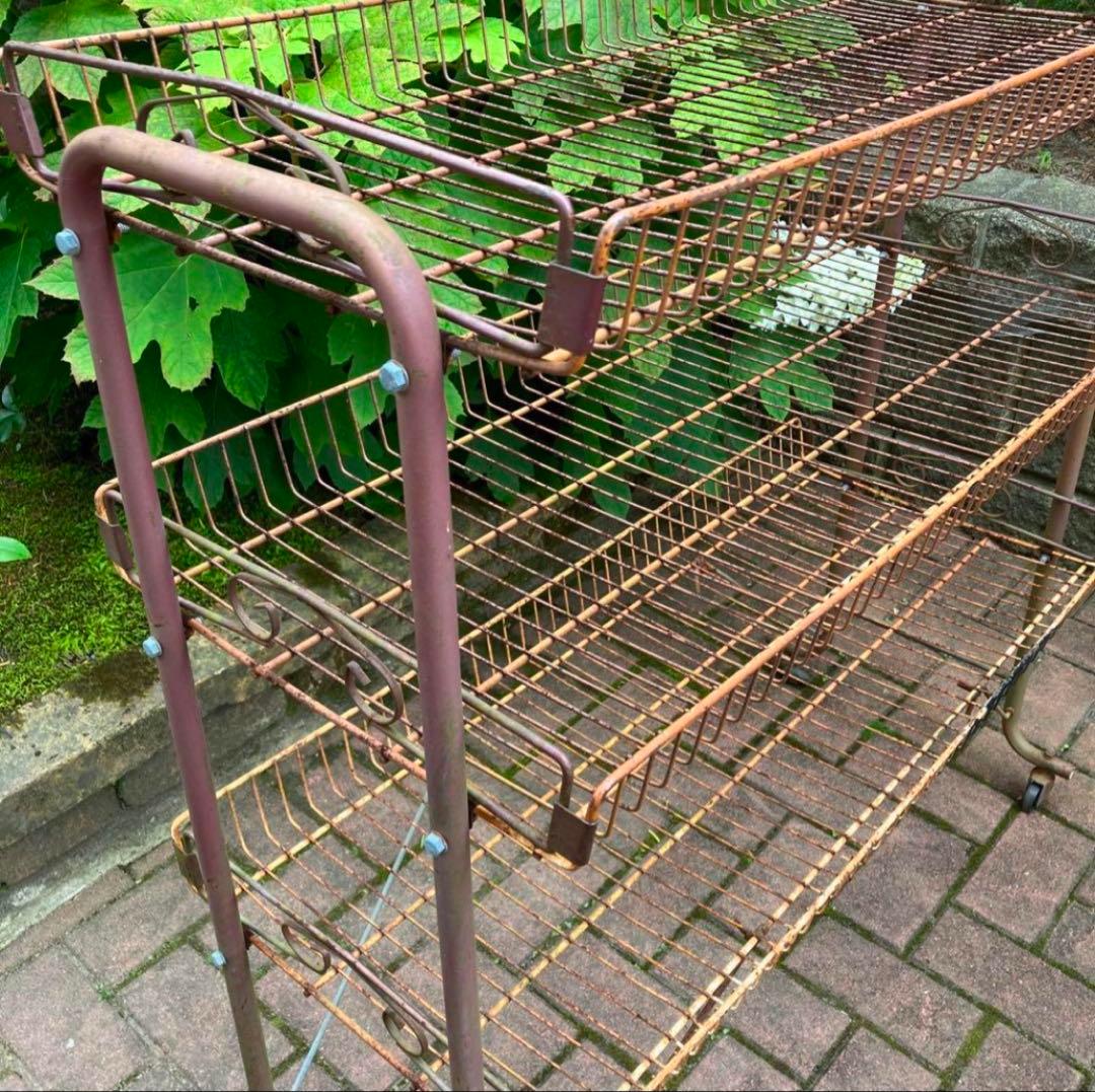引取り歓迎　ワイヤーラック　古家具　ビンテージ　棚　什器　シャビー